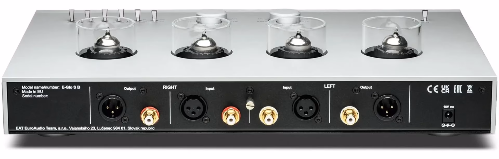 Mặt sau E-Glo SB với XLR và RCA